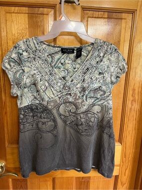 Axcess Teal, Cream and Brown Paisley V-Neck Short Sleeve Top